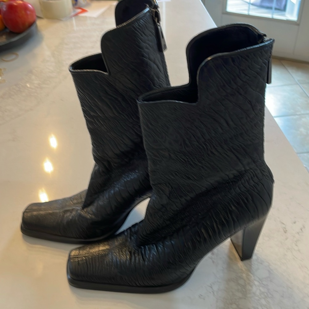 Claudia Ciuti Size 6 Black Back Zipper Boot Italian